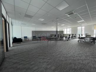 À louer Bureaux - Bruges 33520 - 189m²