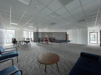 À louer Bureaux - Bruges 33520 - 189m²