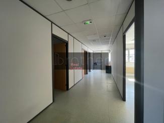 À louer Bureaux - Bordeaux 33300 - 800m²