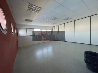 À louer Bureaux - Bordeaux 33300 - 800m²