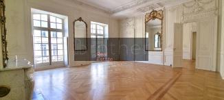 À louer Bureaux - Bordeaux 33000 - 223m²