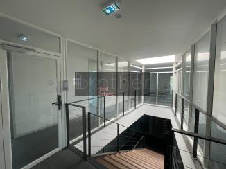 À louer Bureaux - Floirac 33270 - 565.72m²