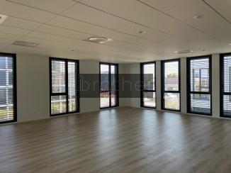 À louer Bureaux - Mérignac 33700 - 310m²