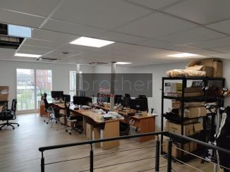 À louer Bureaux - Bordeaux 33300 - 210m²