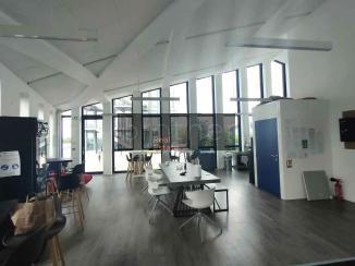 À louer Bureaux - Bordeaux 33300 - 643m²