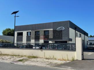 À louer Bureaux - Cestas 33610 - 794m²