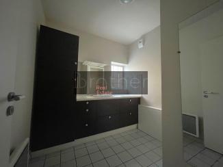 À louer Bureaux - Bordeaux 33200 - 115m²