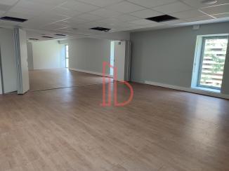 À louer Bureaux - Bordeaux 33300 - 327.75m²
