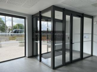 À louer Bureaux - Bordeaux 33800 - 460.29m²