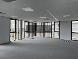 À louer Bureaux - Bordeaux 33800 - 460.29m²