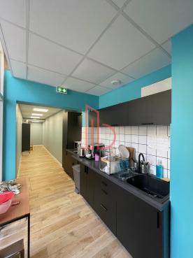 À louer Bureaux - Pessac 33600 - 327m²