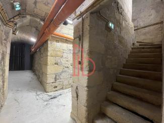 À louer Bureaux - Bordeaux 33000 - 444m²