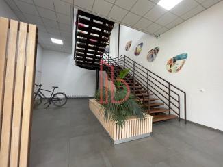 À louer Bureaux - Bordeaux 33300 - 350m²