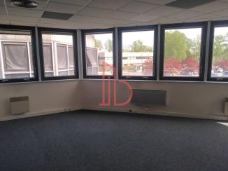 À louer Bureaux - Bruges 33520 - 95.28m²