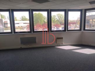 À louer Bureaux - Bruges 33520 - 95.28m²