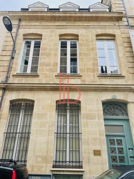 À louer Bureaux - Bordeaux 33000 - 57m²