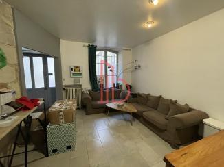 À louer Bureaux - Bordeaux 33000 - 136.45m²