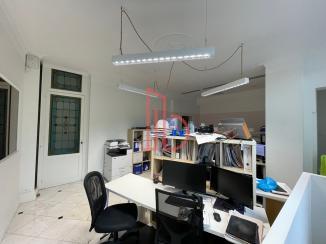 À louer Bureaux - Bordeaux 33000 - 120m²