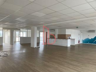 À louer Bureaux - Bordeaux 33300 - 273m²