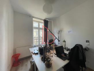 À louer Bureaux - Bordeaux 33000 - 100m²