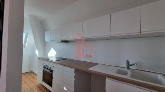 À louer Bureaux - Bordeaux 33300 - 76m²