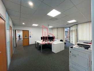À louer Bureaux - Bordeaux 33300 - 1135.2m²