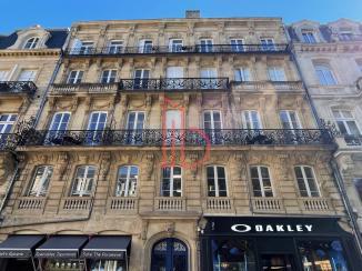À vendre Bureaux - Bordeaux 33000 - 114m²