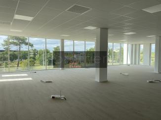 À louer Bureaux - Mérignac 33700 - 2956.41m²