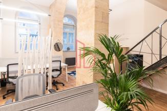 À louer Bureaux - Bordeaux 33000 - 115m²