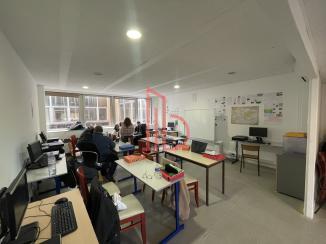 À louer Bureaux - Bordeaux 33200 - 529m²