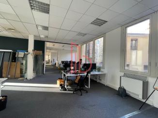 À louer Bureaux - Bordeaux 33000 - 511m²