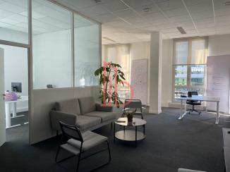 À louer Bureaux - Bordeaux 33000 - 511m²