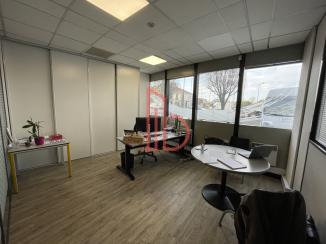 À louer Bureaux - Bordeaux 33000 - 50m²