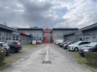 À louer Bureaux - Bordeaux 33300 - 240m²