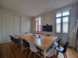 À louer Bureaux - Bordeaux 33800 - 160m²