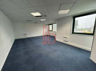 À louer Bureaux - Bruges 33520 - 360m²