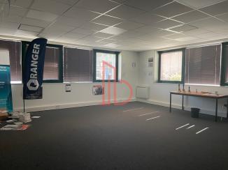 À louer Bureaux - Bruges 33520 - 360m²