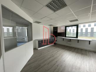 À louer Bureaux - Bruges 33520 - 360m²