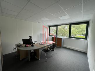À louer Bureaux - Bruges 33520 - 360m²