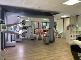 À louer Bureaux - Bordeaux 33300 - 837.2m²