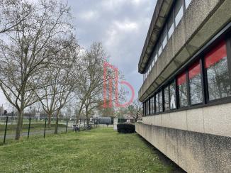 À louer Bureaux - Bruges 33520 - 390m²