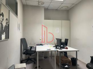 À louer Bureaux - Bordeaux 33000 - 250m²