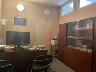 À louer Bureaux - Bordeaux 33000 - 250m²