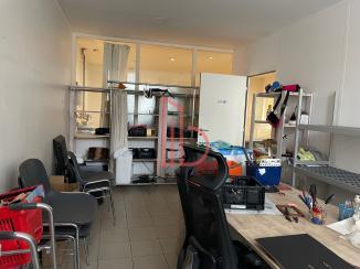 À louer Bureaux - Bordeaux 33300 - 410m²