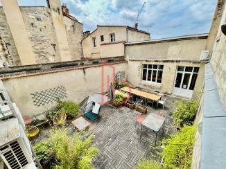À louer Bureaux - Bordeaux 33300 - 338.47m²