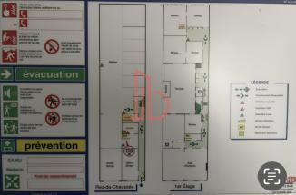 À louer Bureaux - Bordeaux 33300 - 338.47m²