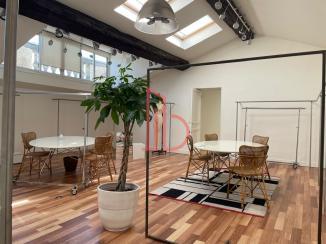 À louer Bureaux - Bordeaux 33000 - 176m²