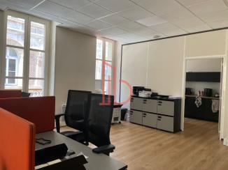 À louer Bureaux - Bordeaux 33000 - 95m²