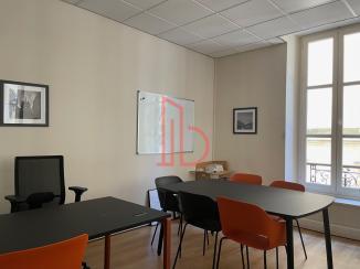 À louer Bureaux - Bordeaux 33000 - 95m²