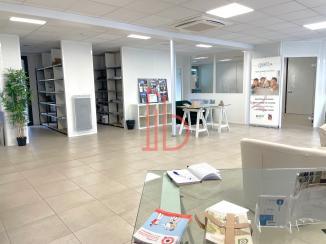 À louer Bureaux - Bruges 33520 - 430m²